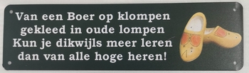 Een boer op klompen oude lompen metalen wandbord